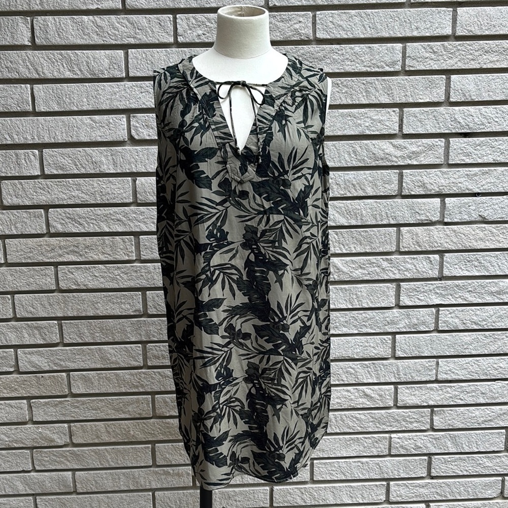 Old Navy Tropical Leaf Print Shift Dress/Coverup Size M